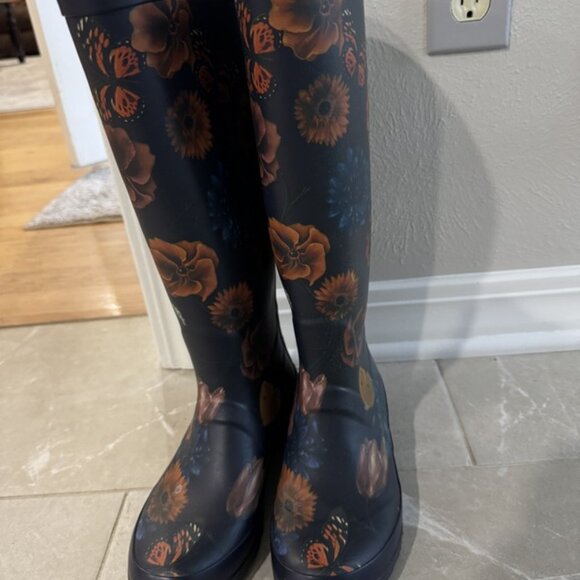 Sociology Women’s Tall Blue Floral Rain Boots Size 6 Waterproof Matte Rubber - Picture 2 of 8
